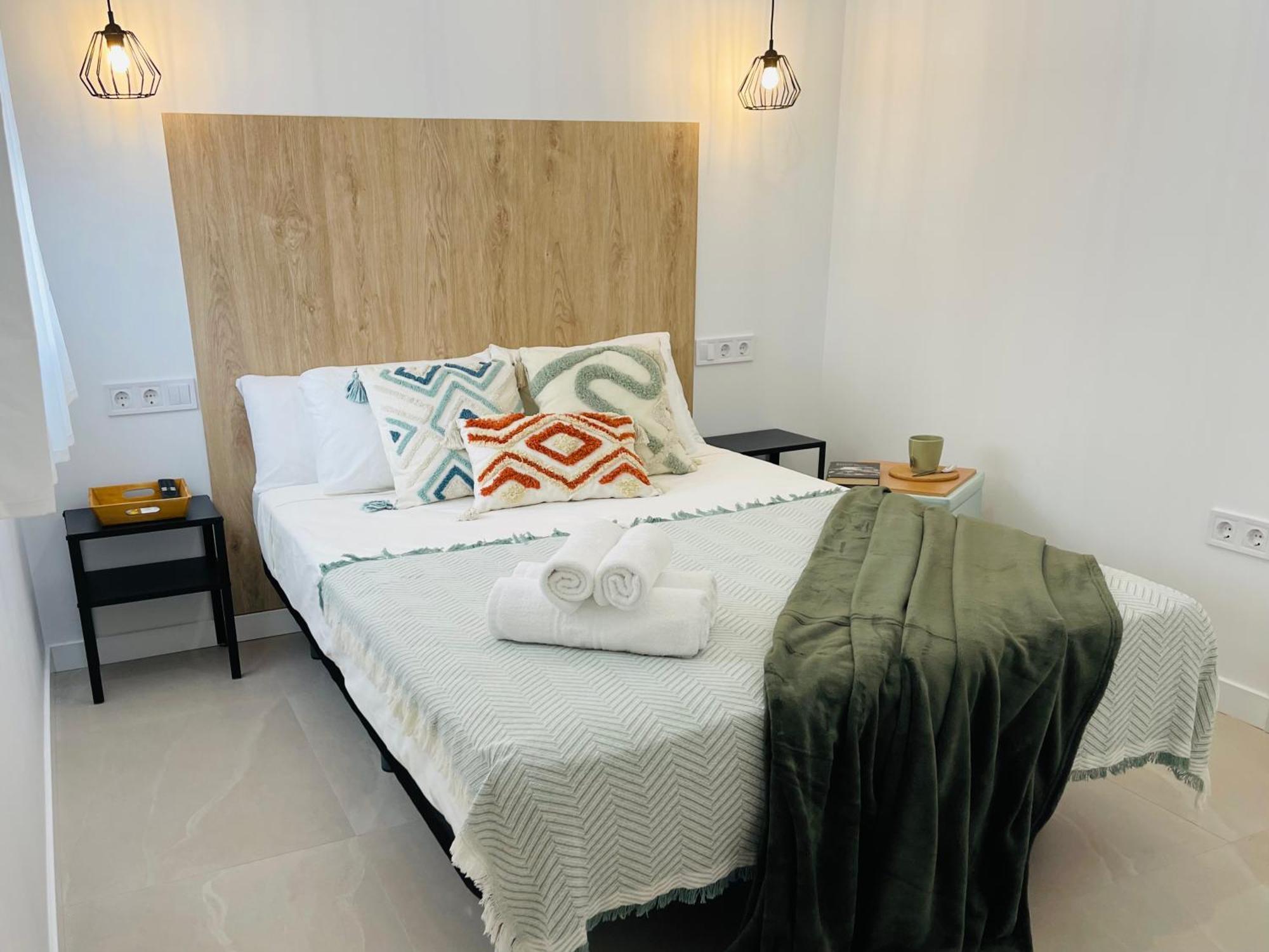 Solaz Malaga, Shared Apartment Esterno foto