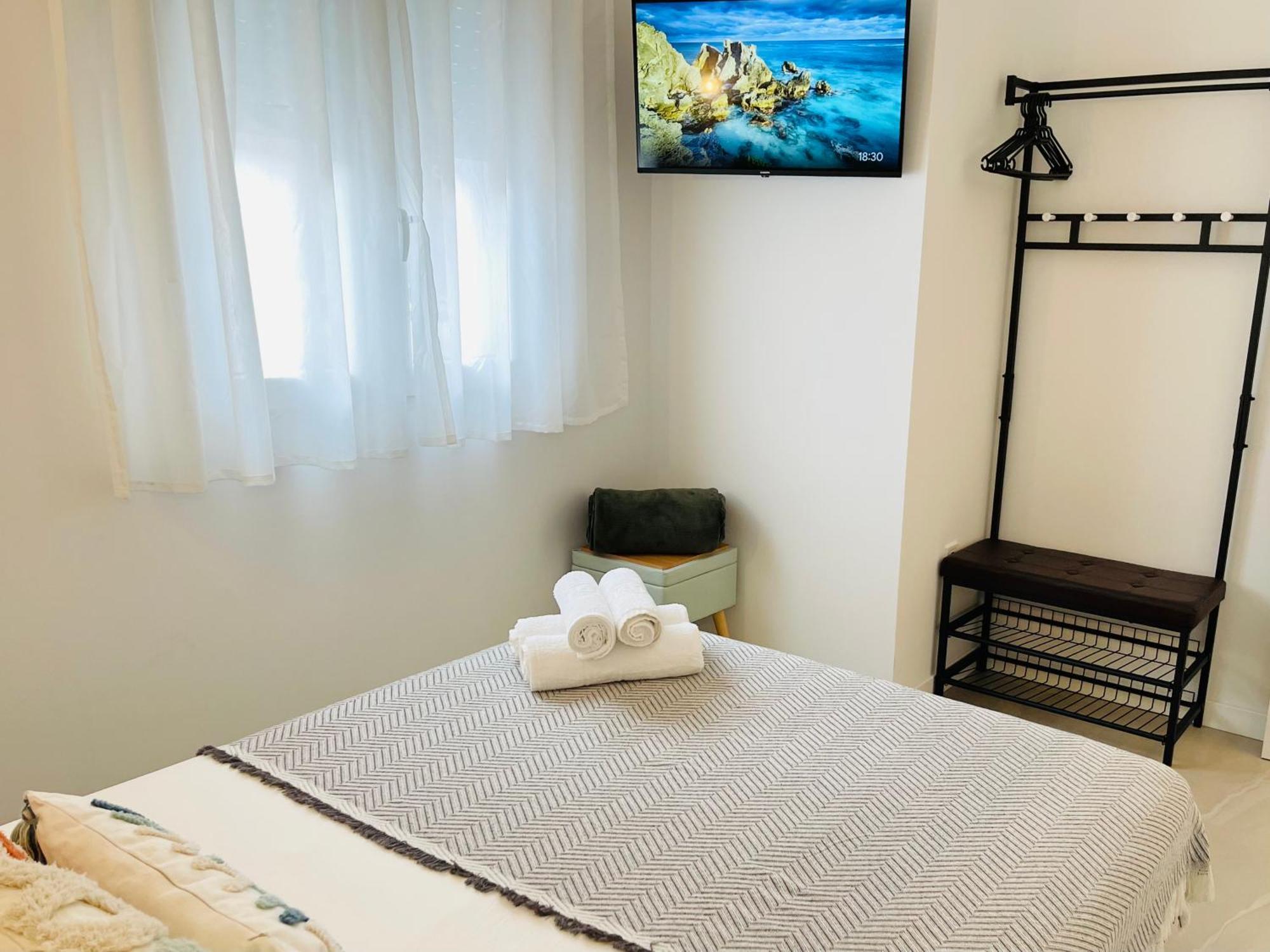 Solaz Malaga, Shared Apartment Esterno foto